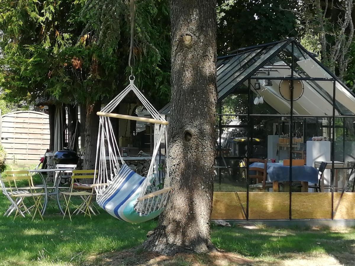 Les Pierres De Chevreuse Hotel Exterior photo